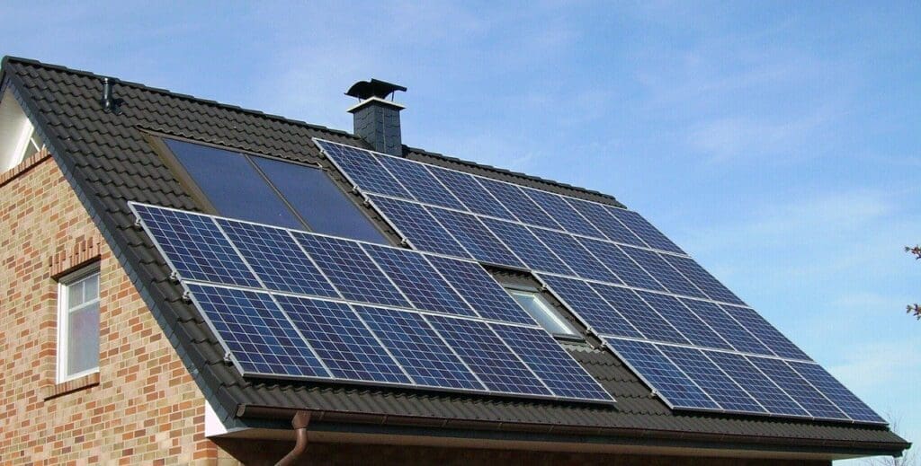 zonnepanelen op schuin dak